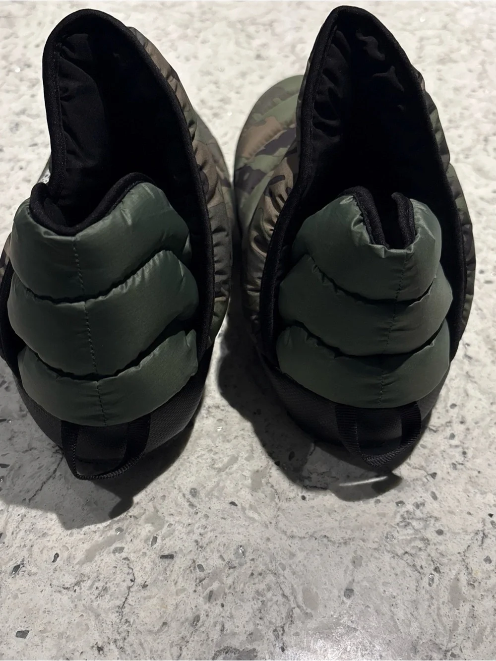 THE NORTH FACE THERMOBALL TRACTION BOOTIES MEN'S size 7-camo